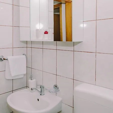 Jope Apartment Split